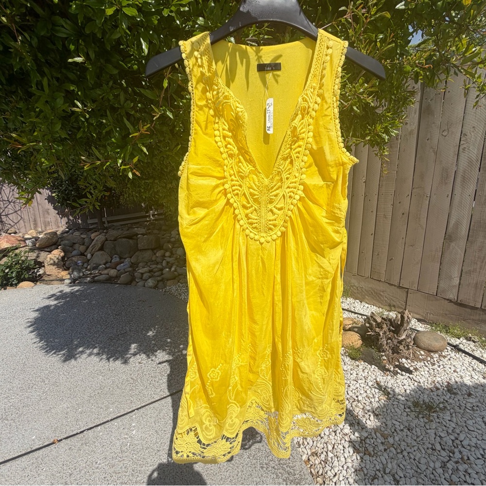 NWT women Bright silky Yellow Embroidered V-Neck Tunic Dress size Small